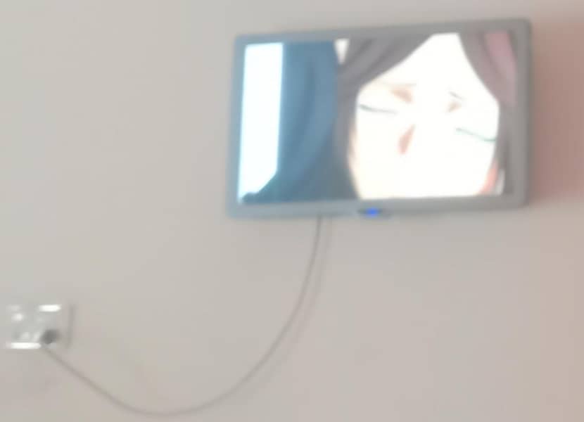 led android 24" 2