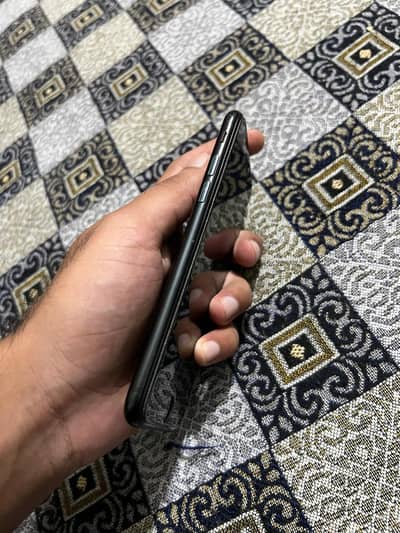 Apple iPhone SE Urgent Sale