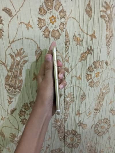 iPhone 6s