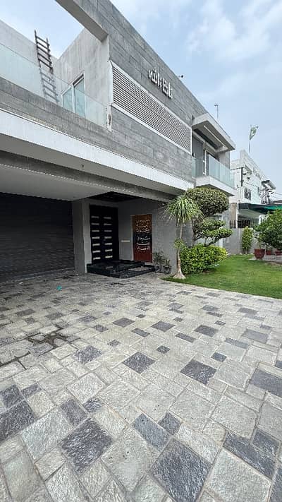 100% ORIGINAL HOUSE WELL MAINTAINED FULL BASEMENT