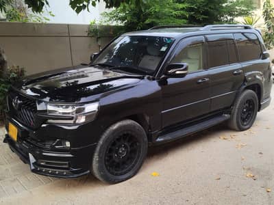 Toyota Land Cruiser Cygnus 2004 | LC200 V8 Conversion | Excellent Cond