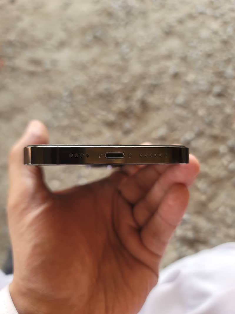 Iphone 14 pro max 5