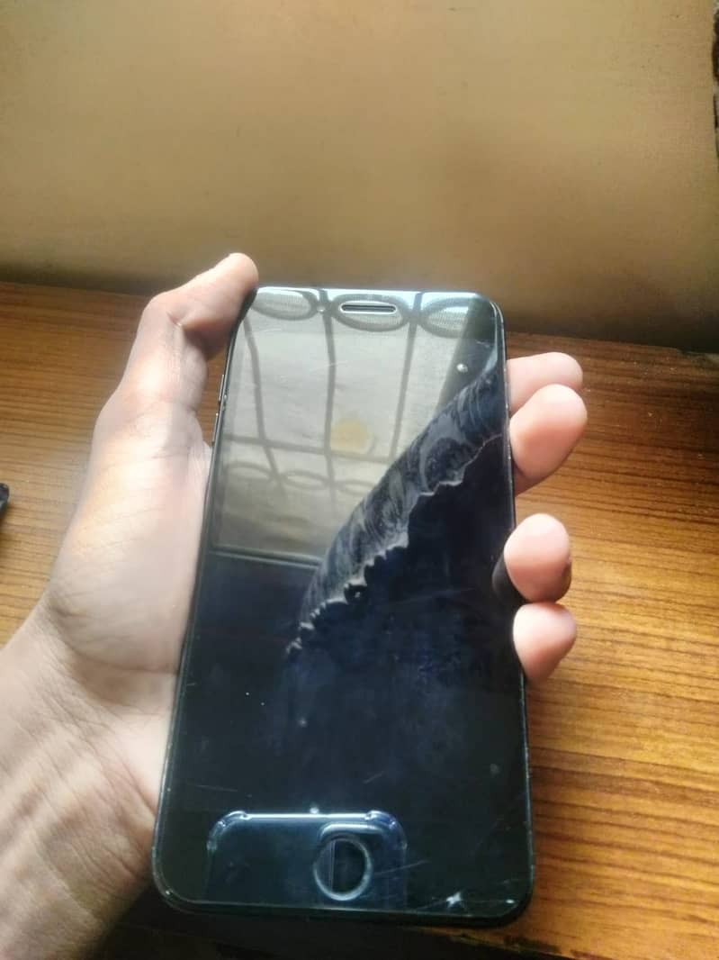 Apple iPhone 7 Plus 3