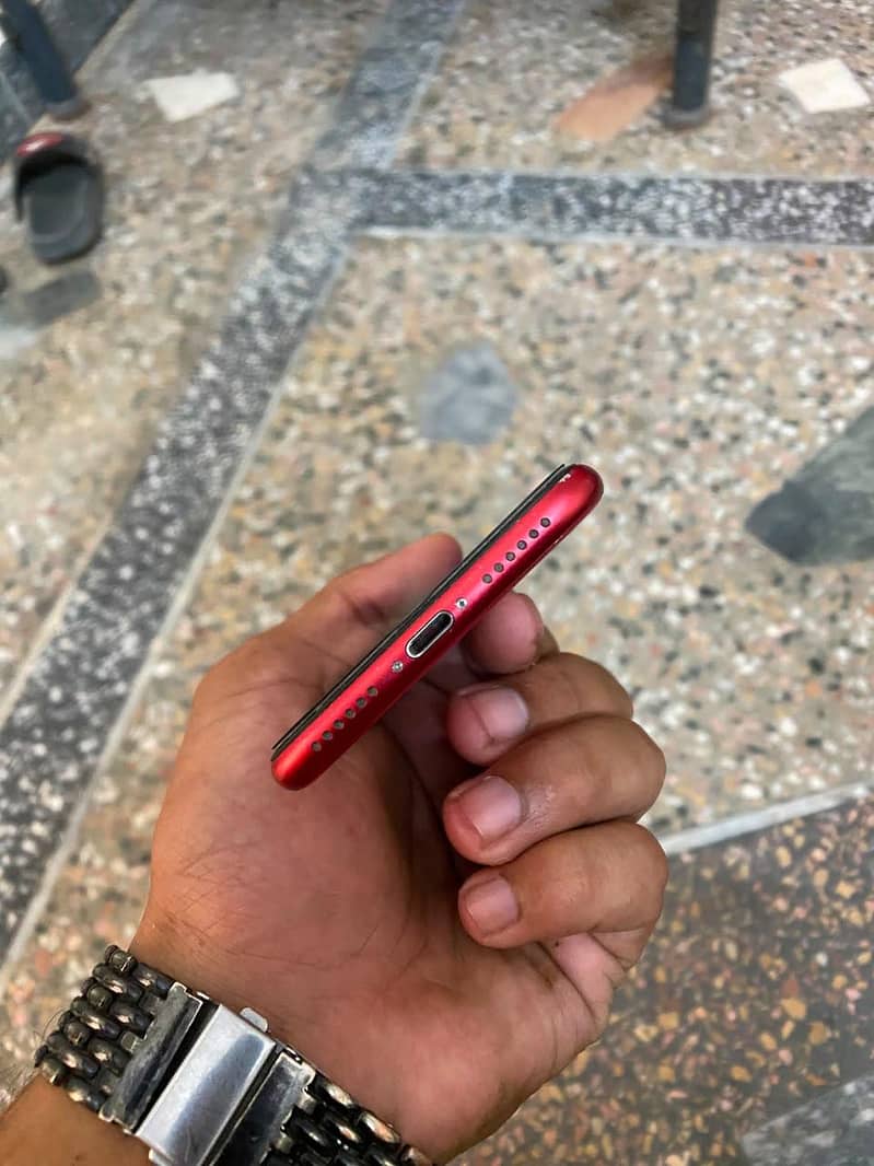 Apple iPhone SE 4