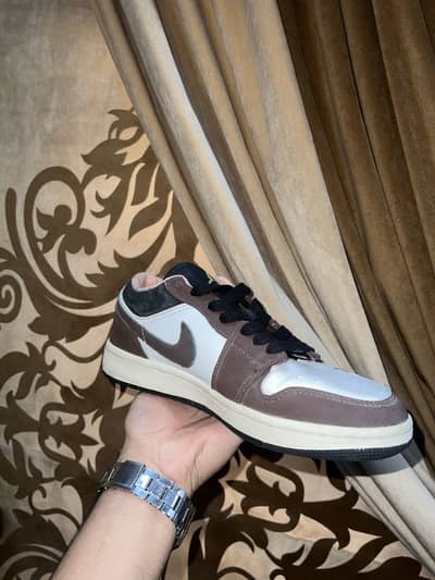 Nike Air Jordan 1 Low SE “Mocha”