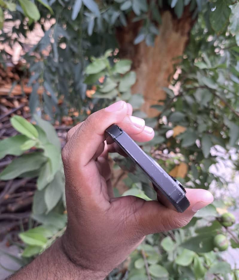 Apple iPhone 14 Pro 3