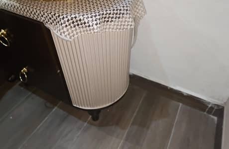 Newbed set only two months used