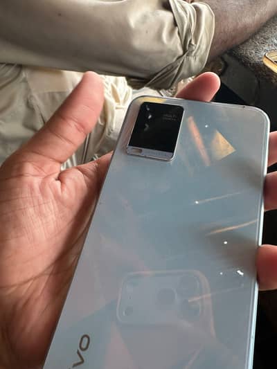Vivo Y21