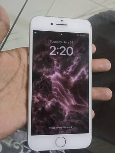 Apple iPhone 8