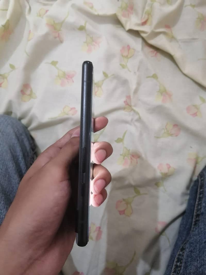 Google Pixel 6a 3