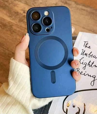 IPHONE 13 PRO  2 COVERS