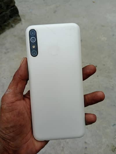 Infinix Hot 8
