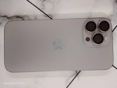 Apple iPhone 16 Pro Max