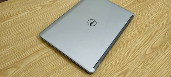 Dell Latitude 7440 | i5 4th with ssd | 03027065215