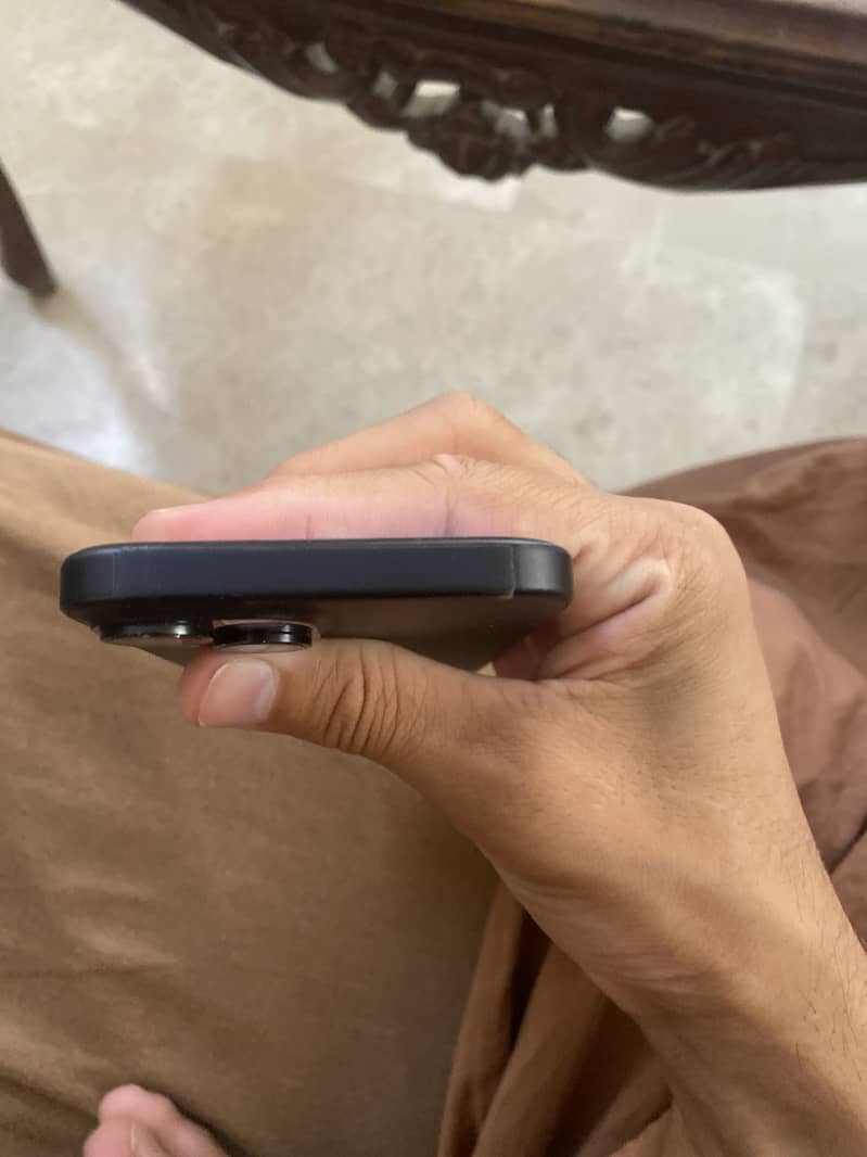 Apple iPhone 15 5