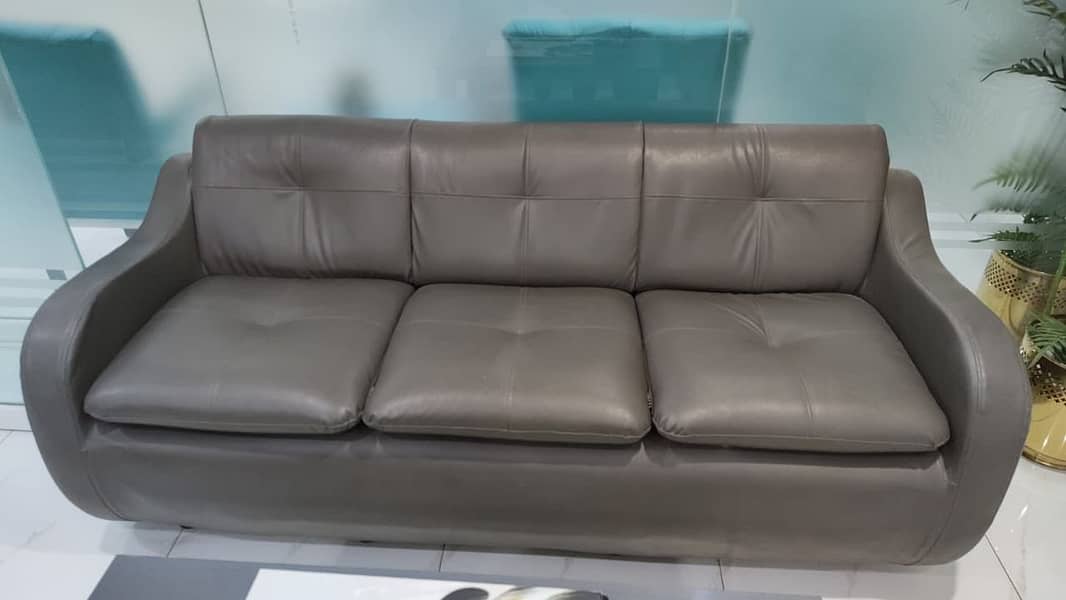 Sofa set available 1