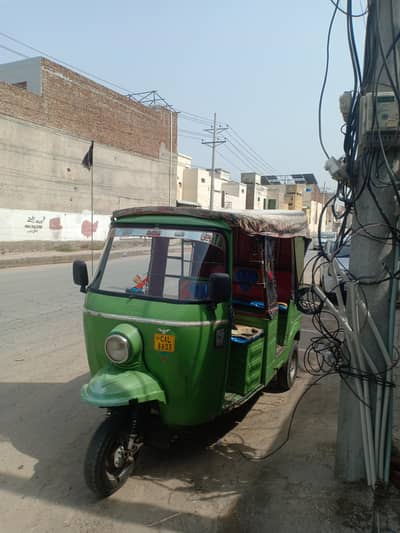CNG petrol rickshaw