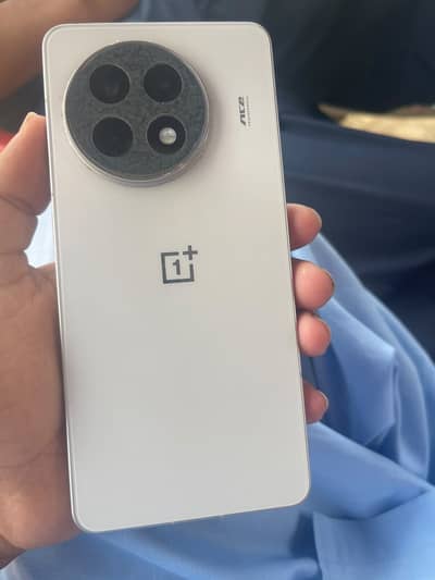 One Plus 13R /12Gb 256gb