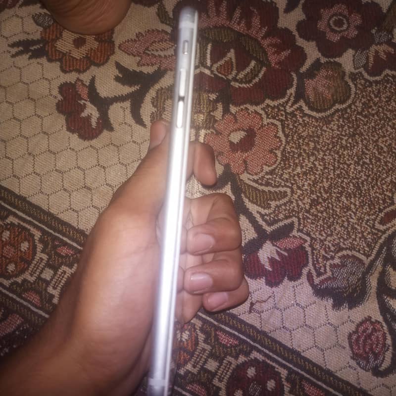 Apple iPhone 6S Plus 1