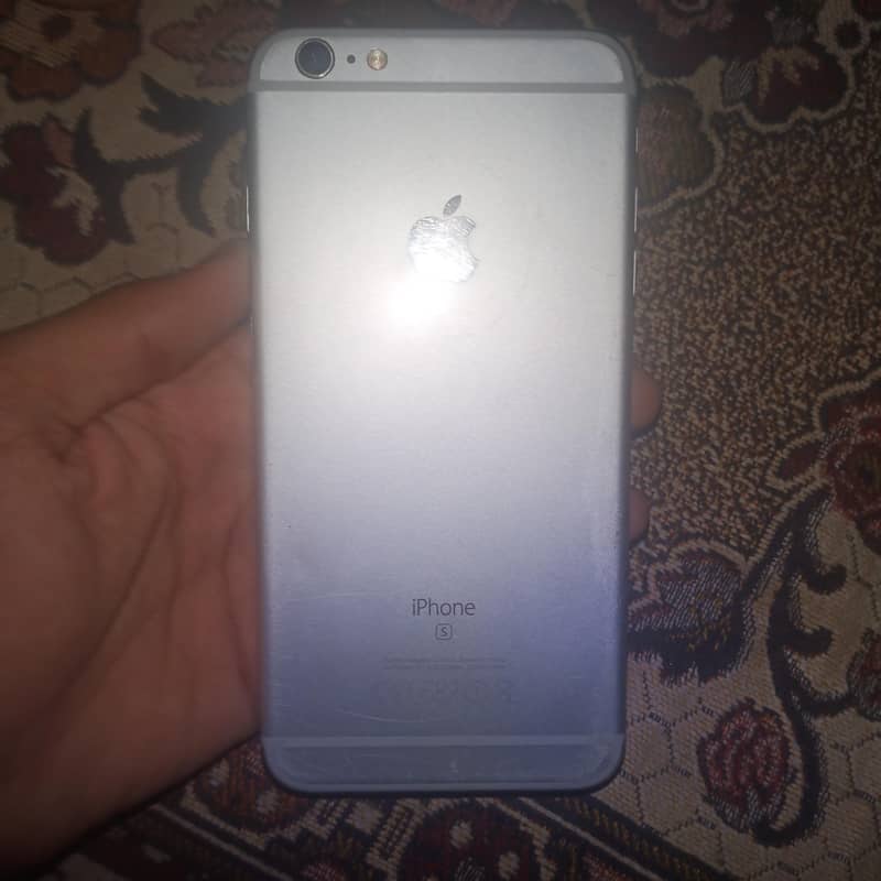 Apple iPhone 6S Plus 2