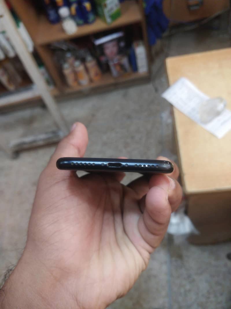 Apple iPhone SE 4