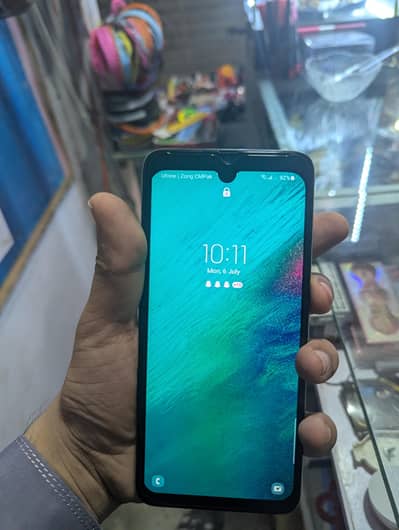 Samsung Mobile A70