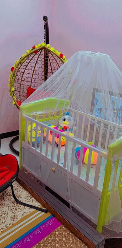 Baby cot good condition