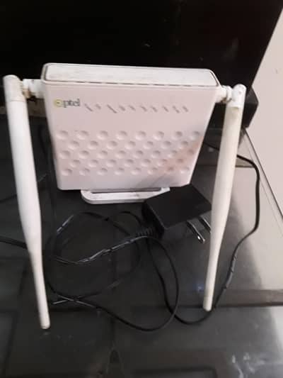 PTCL wifi Router with charger