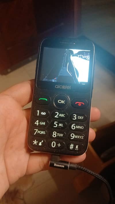 Alcatel 2020x  --- screen needs repair --- QEEMAT SIRF 2000 RS