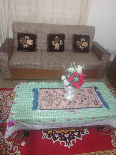 Sofa set with table for sale