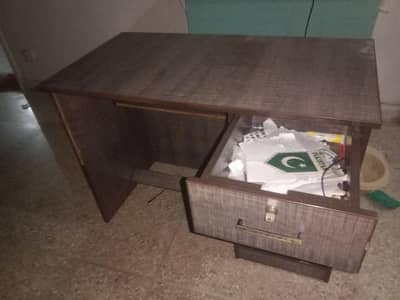 computer desk