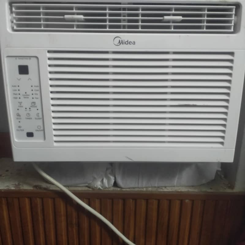 window AC 2025 0
