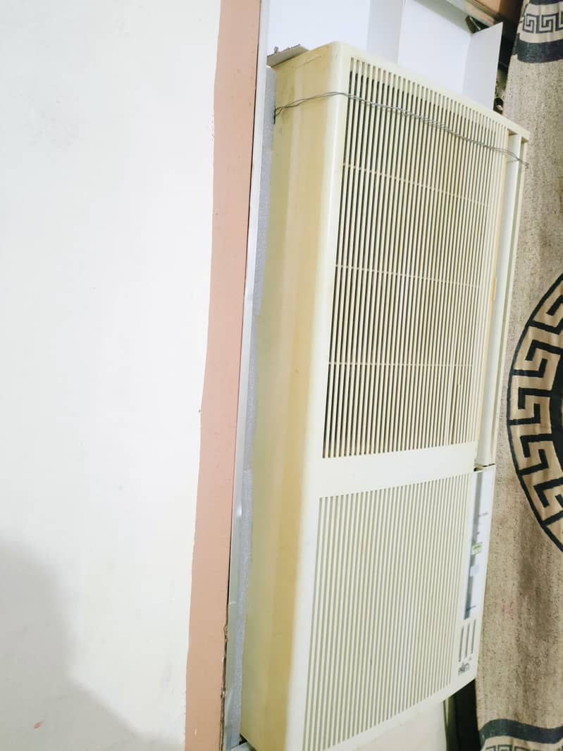 corona window ac 3