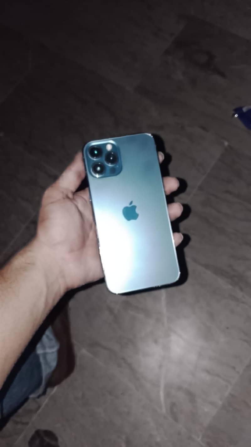 iPhone 12 Pro Max 1