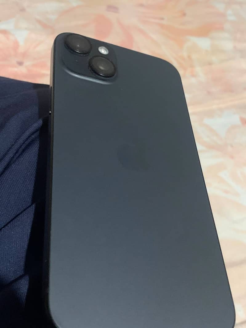 Apple iPhone 15 plus 5