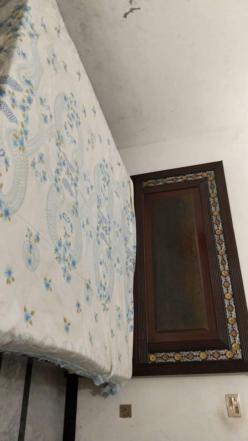 king bed 1