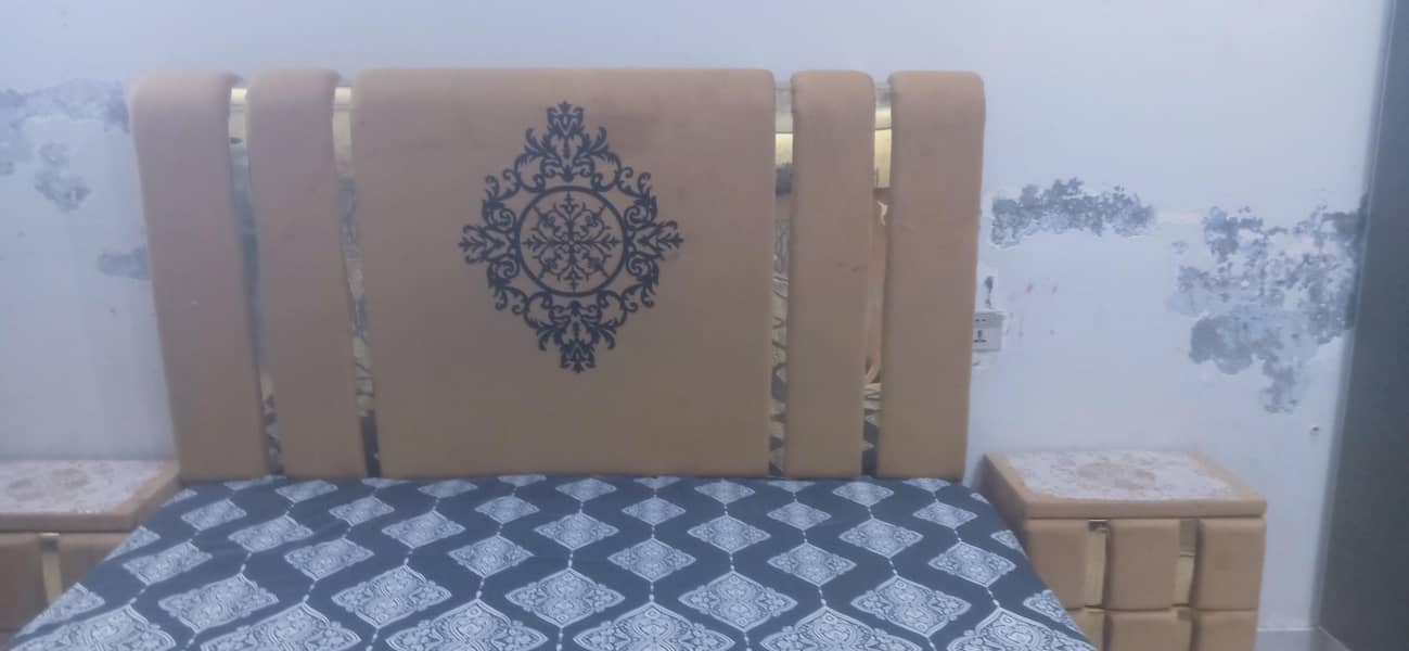 condition 10/8  full bed set 0
