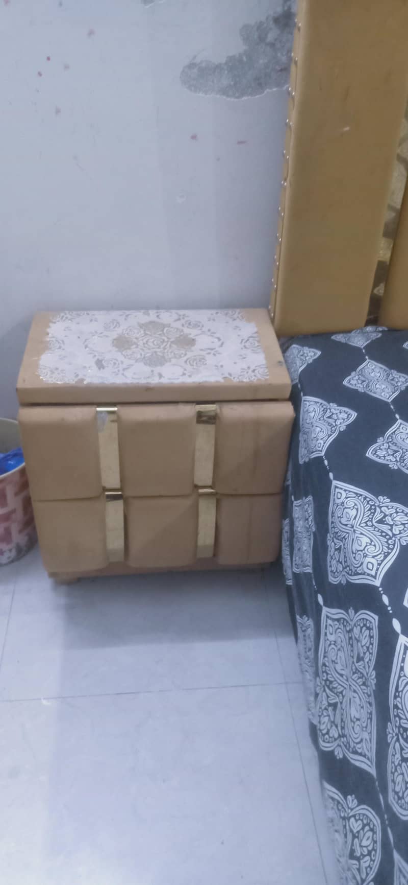 condition 10/8  full bed set 4