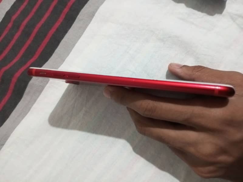 Apple iPhone 7 Plus 5