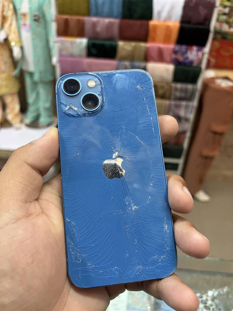 Apple iPhone 13 17