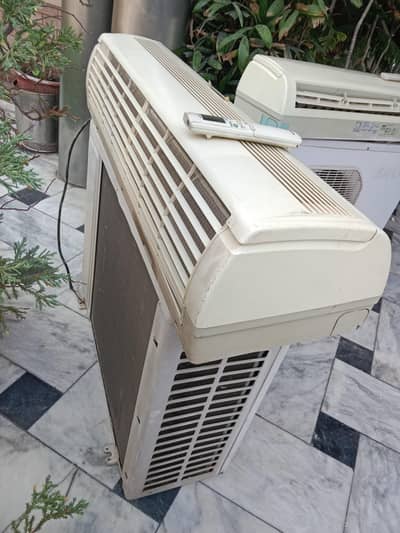 sanyo company AC FOR SALE  2 AC