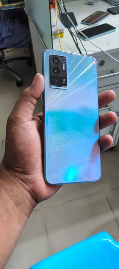 Vivo V23e