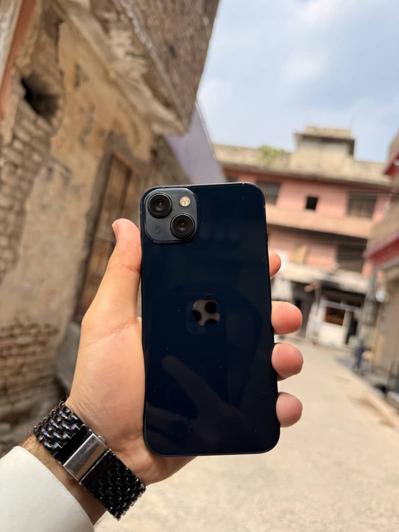 Apple iPhone 13 3