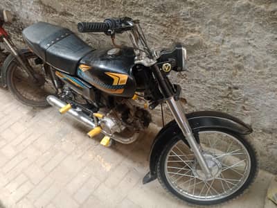 UNIQUE UD 70. contact number 03208226400