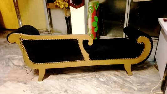 Deewan in good Condition for home use
