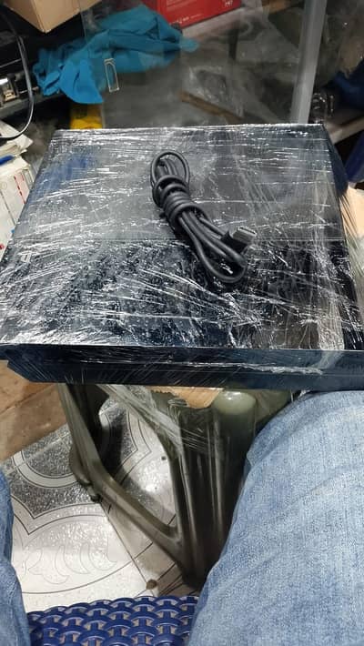 PS4 512Gb 4 controllers Urgent sale