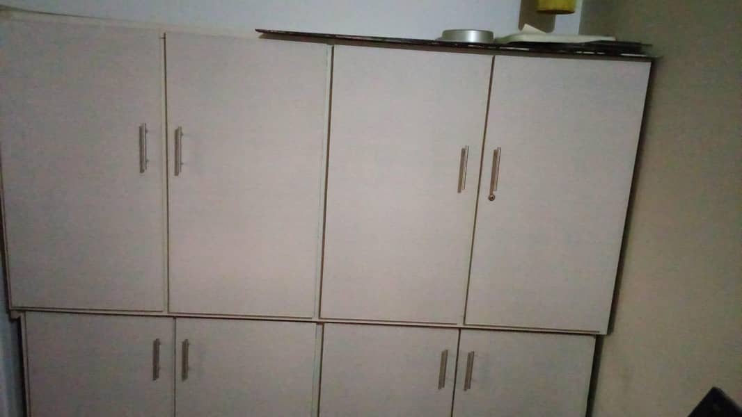 wardrobe 4