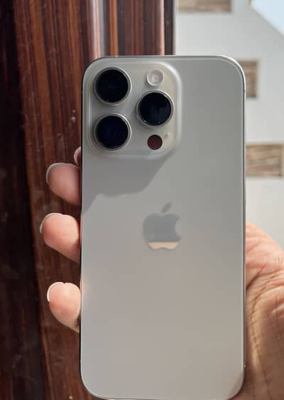 Apple iPhone 15 Pro