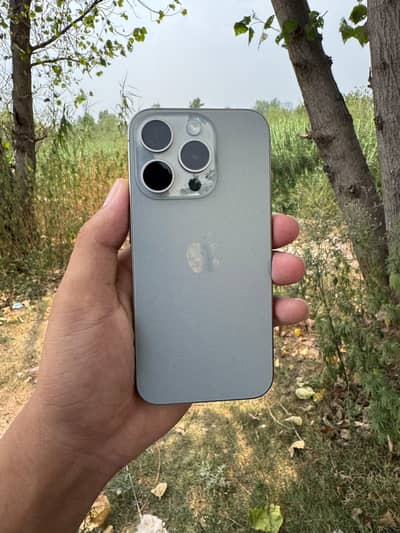 Apple iPhone 15 Pro