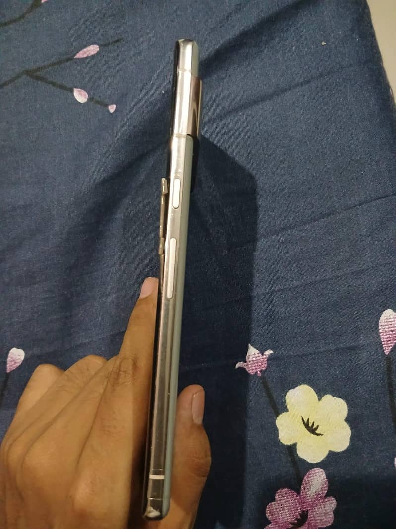 Google Pixel 7 Pro 4